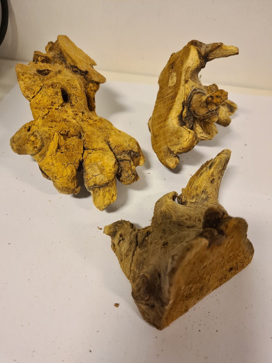 Rødder 1 kg. Fire – natur