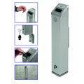 Væghængt askebæger i børstet stål med nøgle og praktiske detaljer