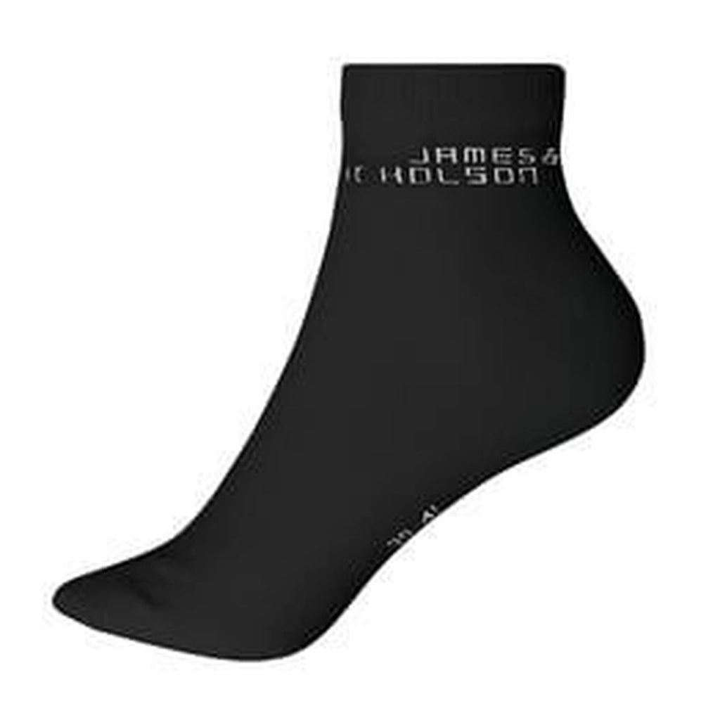 Sort åndbar sneaker sok med James & Nicholson logo